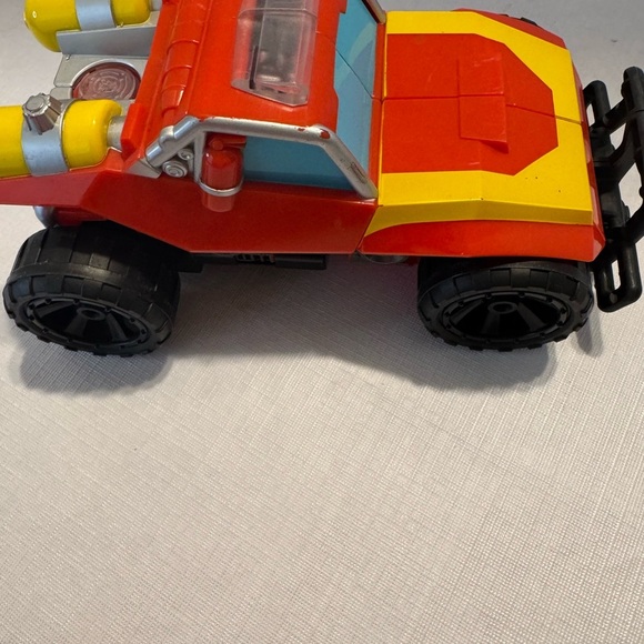 Hasbro #E1988 Heroes Transformers Hot Shot 10” - Picture 7 of 7